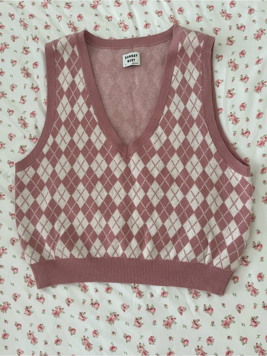 Sunday Best Tops - Sunday Best Rose Pink and White Argyle V-Neck Knit Tank